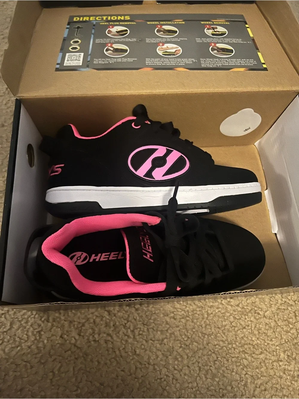 Heelys youth skate